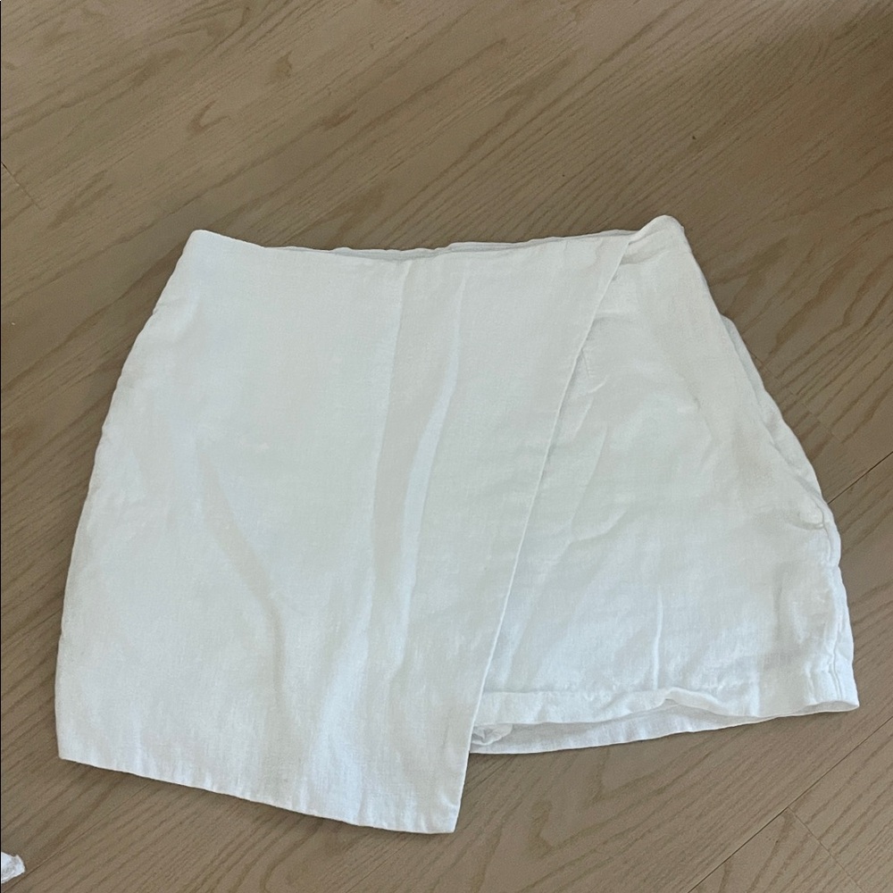 Abercrombie & Fitch White Skirt
